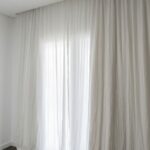 Kit Cortinado Doble 2.00 m – Gasa + Blackout + Barral